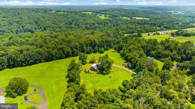 $775,000 | 9467 Old Waterloo Road, Warrenton, VA 20186