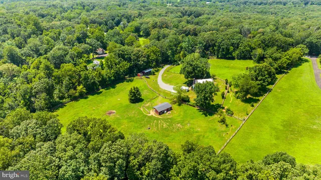 $775,000 | 9467 Old Waterloo Road, Warrenton, VA 20186