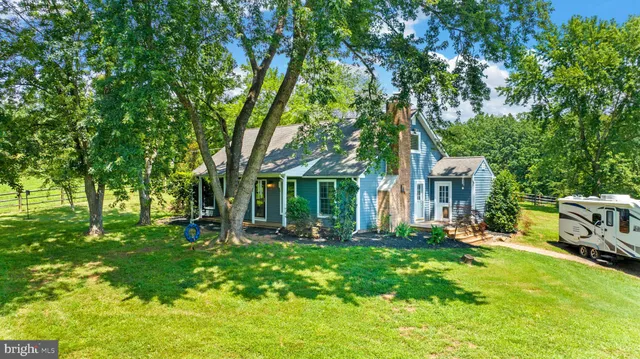 $775,000 | 9467 Old Waterloo Road, Warrenton, VA 20186