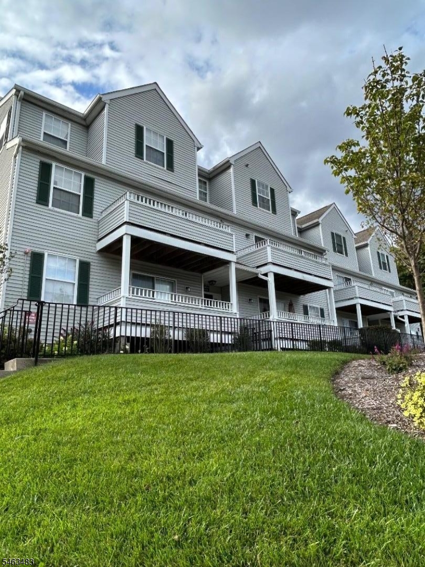 3502 Appleton Way Whippany, NJ 07981 - Photo 10 of 12 Gallery Image 10