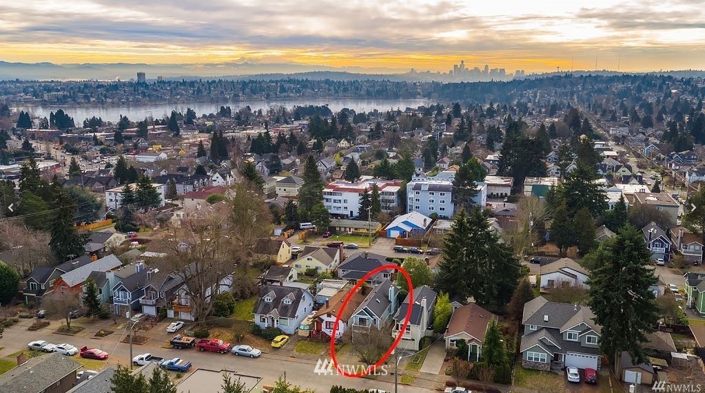 723 North 87th Street Seattle, WA 98103 - Photo 27 of 29 a view of a city
