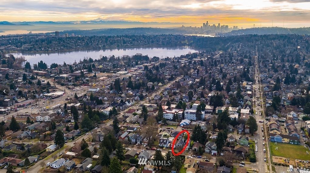 723 North 87th Street Seattle, WA 98103 - Photo 29 of 29 a view of city and ocean