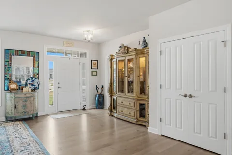 $1,195,000 | 1740 Cobblestone Ct Lake, Lake Geneva, WI 53147