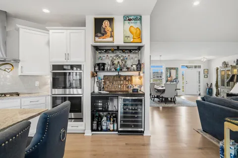 $1,195,000 | 1740 Cobblestone Ct Lake, Lake Geneva, WI 53147