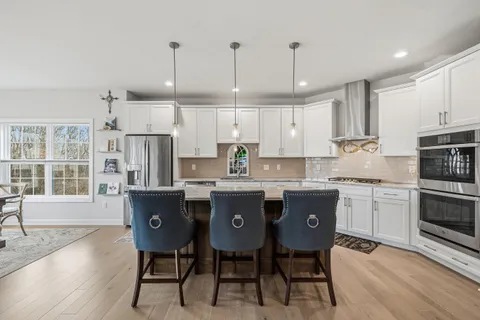 $1,195,000 | 1740 Cobblestone Ct Lake, Lake Geneva, WI 53147