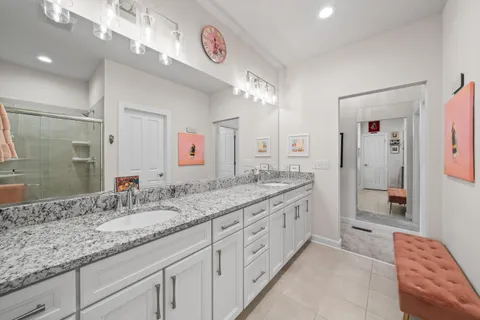 $1,195,000 | 1740 Cobblestone Ct Lake, Lake Geneva, WI 53147