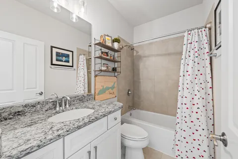 $1,195,000 | 1740 Cobblestone Ct Lake, Lake Geneva, WI 53147
