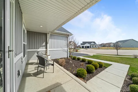 $1,195,000 | 1740 Cobblestone Ct Lake, Lake Geneva, WI 53147