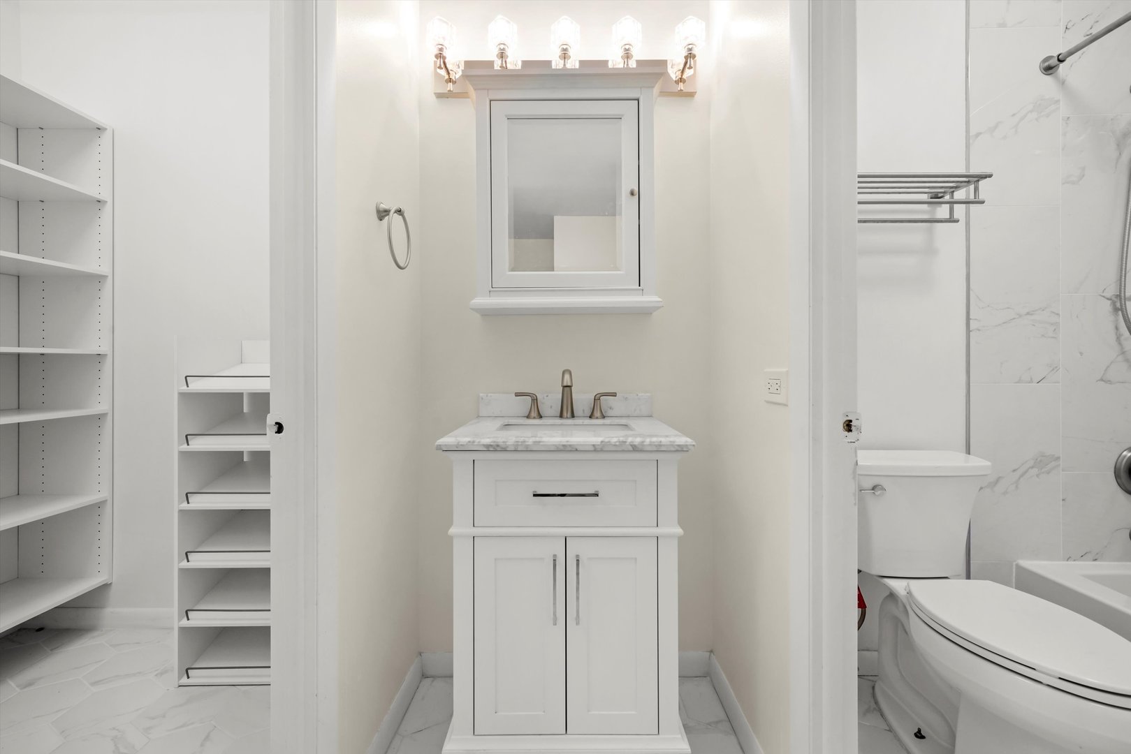 780 South Federal Street, Unit 1202 Chicago, IL 60605 - Photo 7 of 11