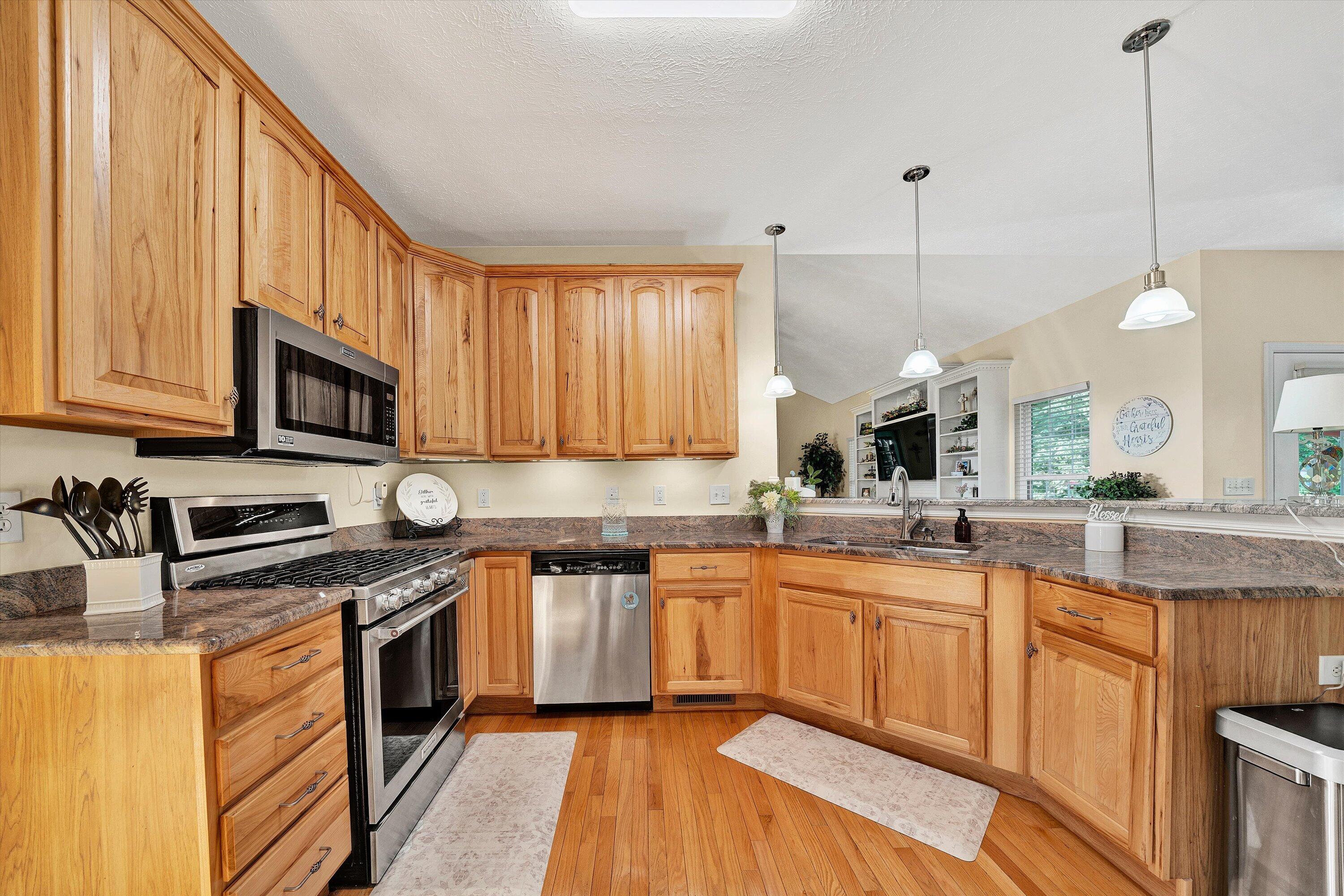 137 Shanleys Loop Ferrum, VA 24088 - Photo 17 of 45 Kitchen