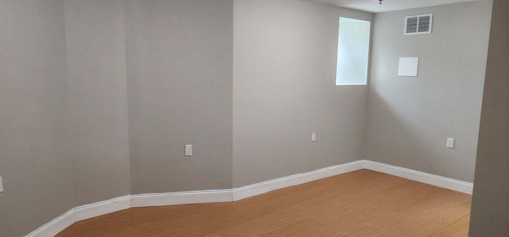 124 Glendower Road, Unit 1 Boston, MA 02131 - Photo 17 of 20 Gallery Image 17