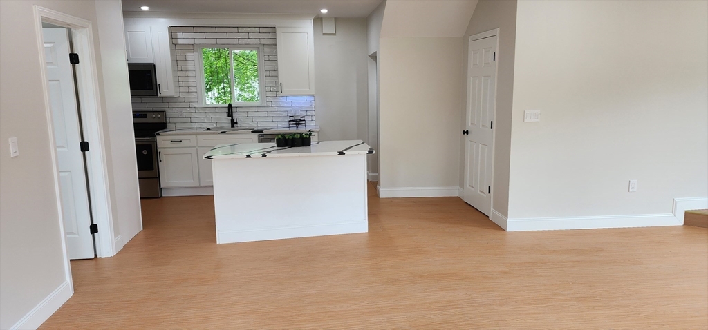124 Glendower Road, Unit 1 Boston, MA 02131 - Photo 6 of 20 Gallery Image 6