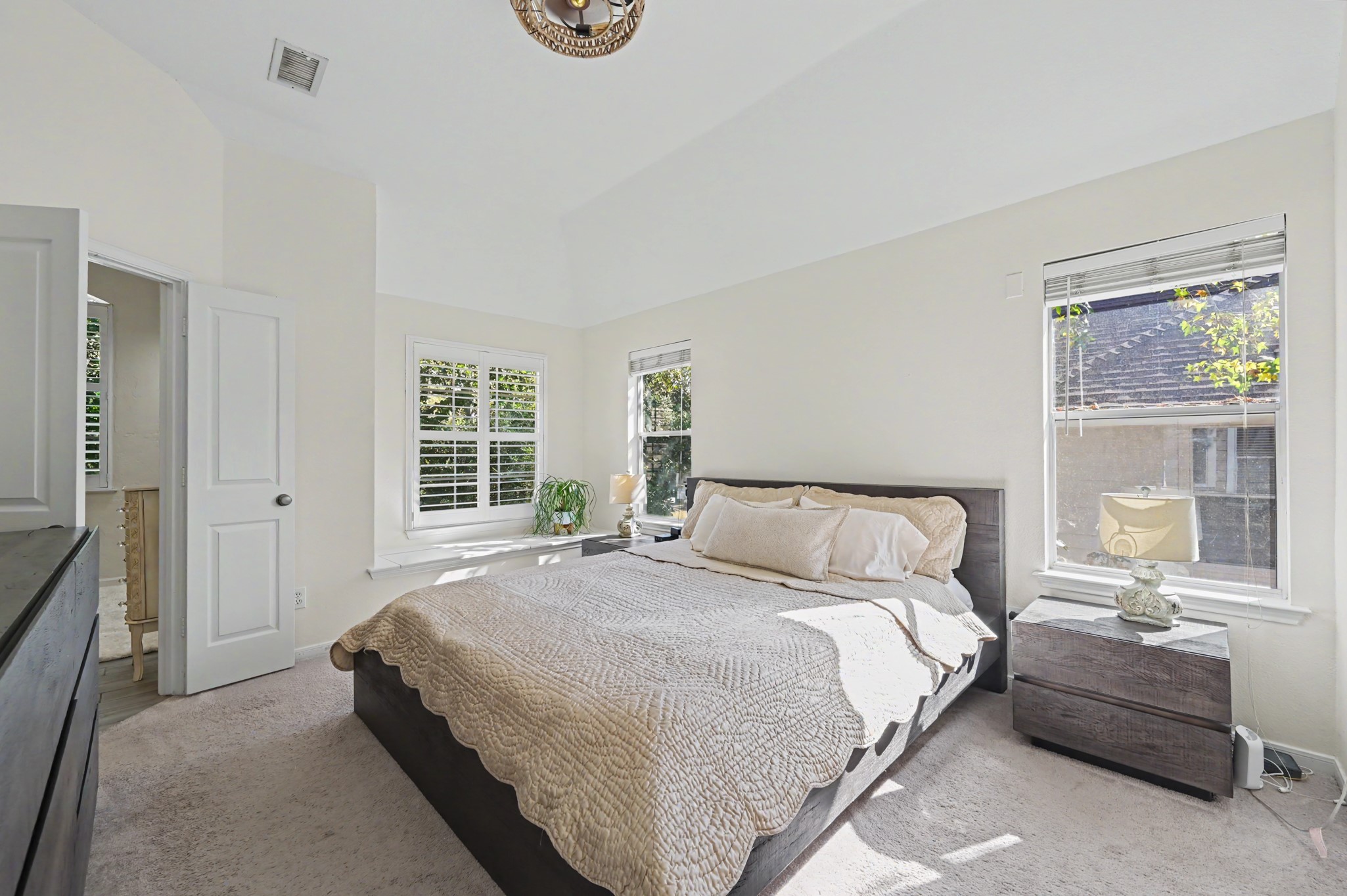 55 South Bethany Bend Circle Spring, TX 77382 - Photo 17 of 28 Primary bedroom.