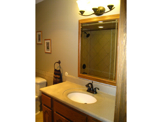 4915 Steward Road Rockford, IL 61101 - Photo 6 of 11 Gallery Image 6