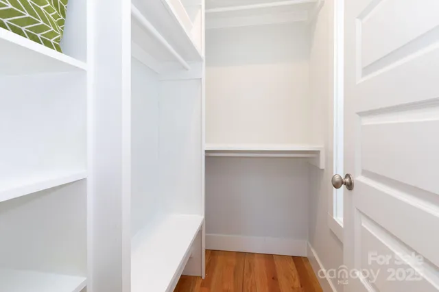 $775,000 | 27 Ruslan Dr., Asheville, NC 28806