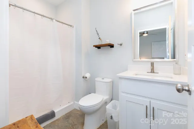 $775,000 | 27 Ruslan Dr., Asheville, NC 28806