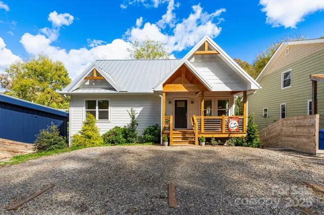 $775,000 | 27 Ruslan Dr., Asheville, NC 28806