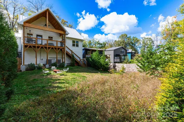 $775,000 | 27 Ruslan Dr., Asheville, NC 28806
