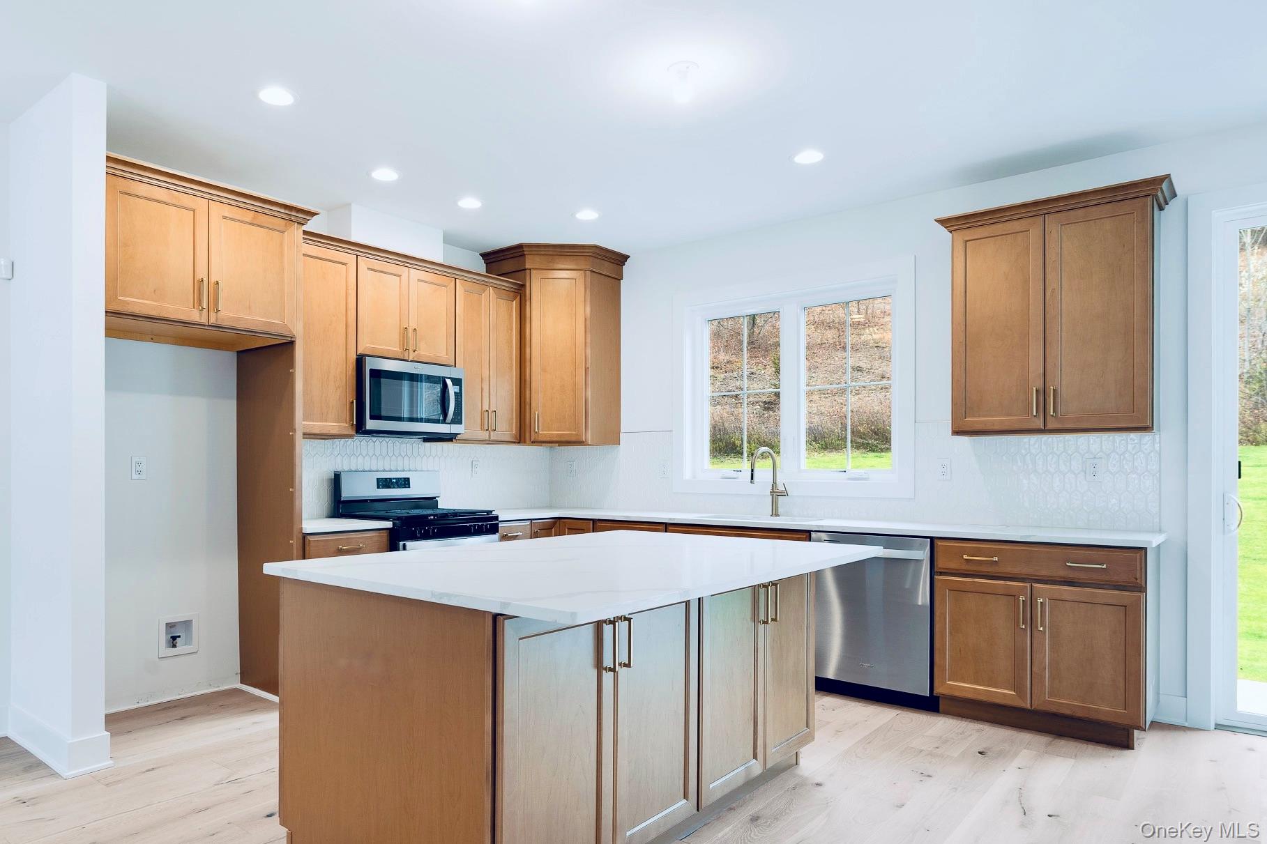 4044 Chestnut Rdg Road Fishkill, NY 12524 - Photo 2 of 26 Luxurious Kitchen