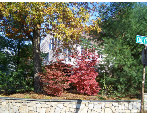 1 Cheyenne Road Worcester, MA 01606 - Photo 5 of 16 Gallery Image 5