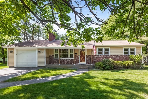 47 Ansie Road Chelmsford, MA 01824 - Photo 1 of 26 a front view of house with yard and green space
