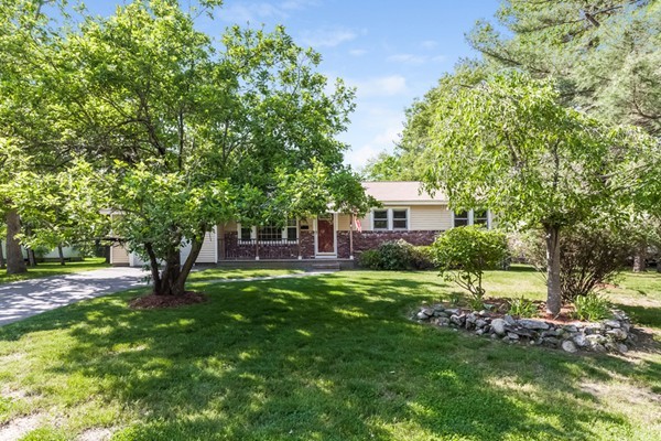 47 Ansie Road Chelmsford, MA 01824 - Photo 2 of 26 a house view with a sitting space and garden