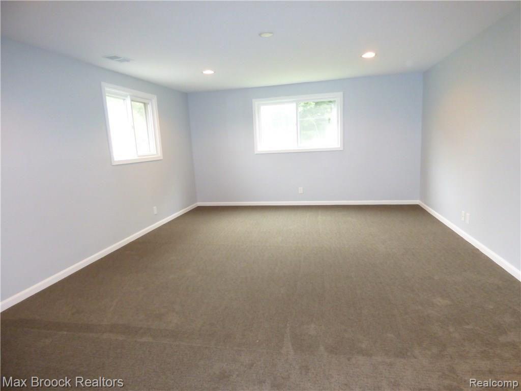 3318 Winchester Road West Bloomfield, MI 48322 - Photo 15 of 28
