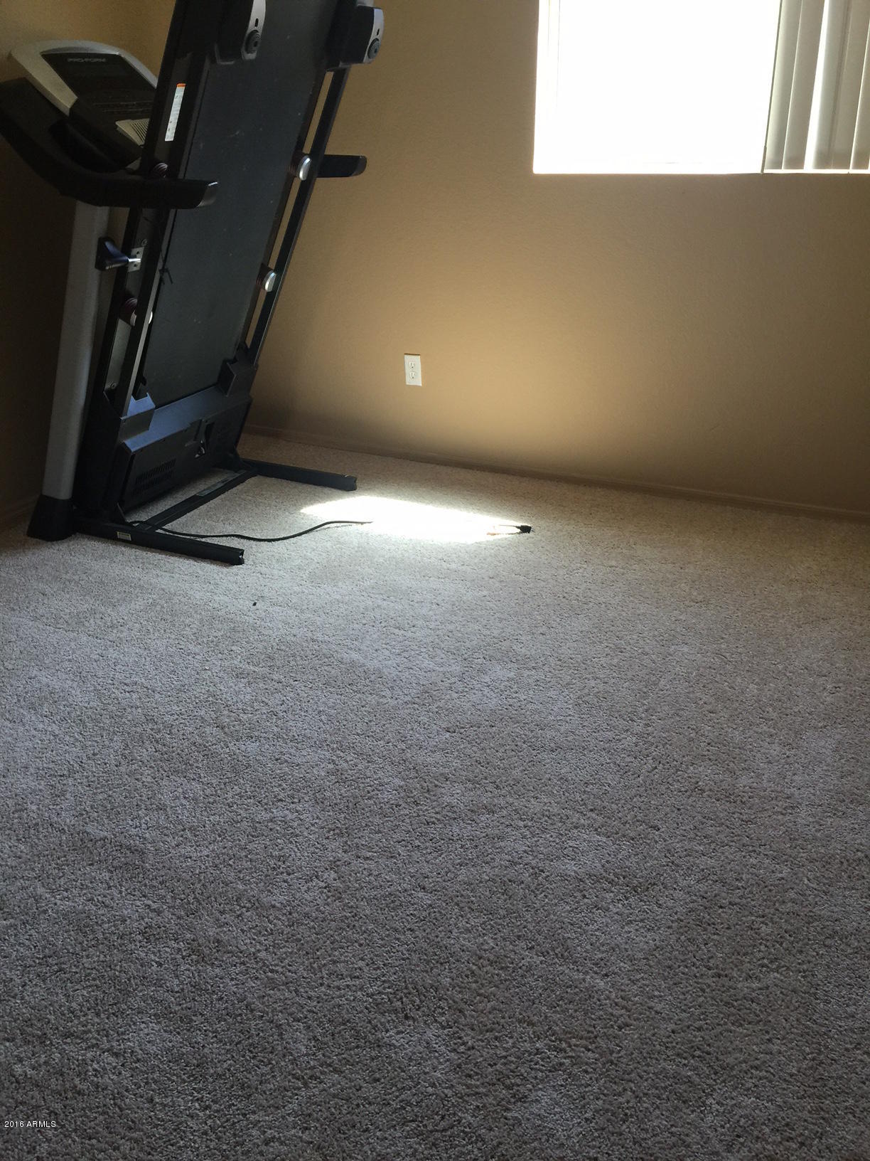 9661 West Payson Road Tolleson, AZ 85353 - Photo 7 of 8 New Room Carpets