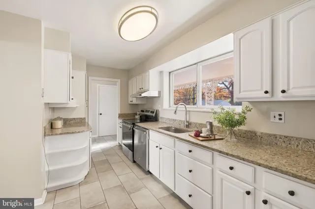 $635,000 | 2031 Henderson Avenue, Silver Spring, MD 20902