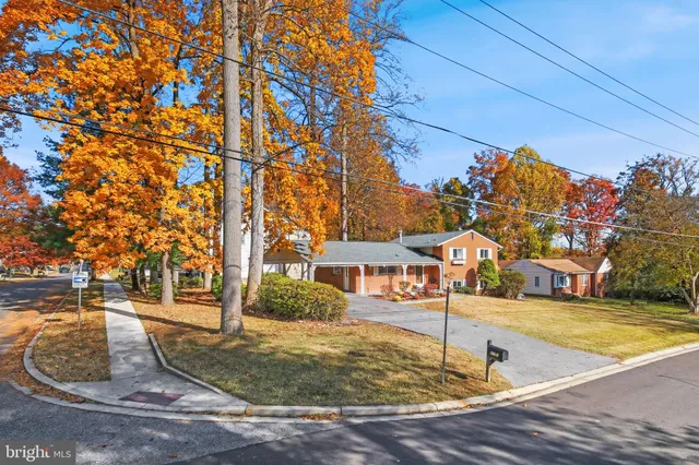 $635,000 | 2031 Henderson Avenue, Silver Spring, MD 20902