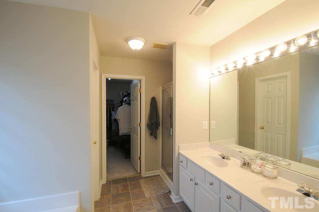 1629 October Road Raleigh, NC 27614 - Photo 12 of 24 Gallery Image 12