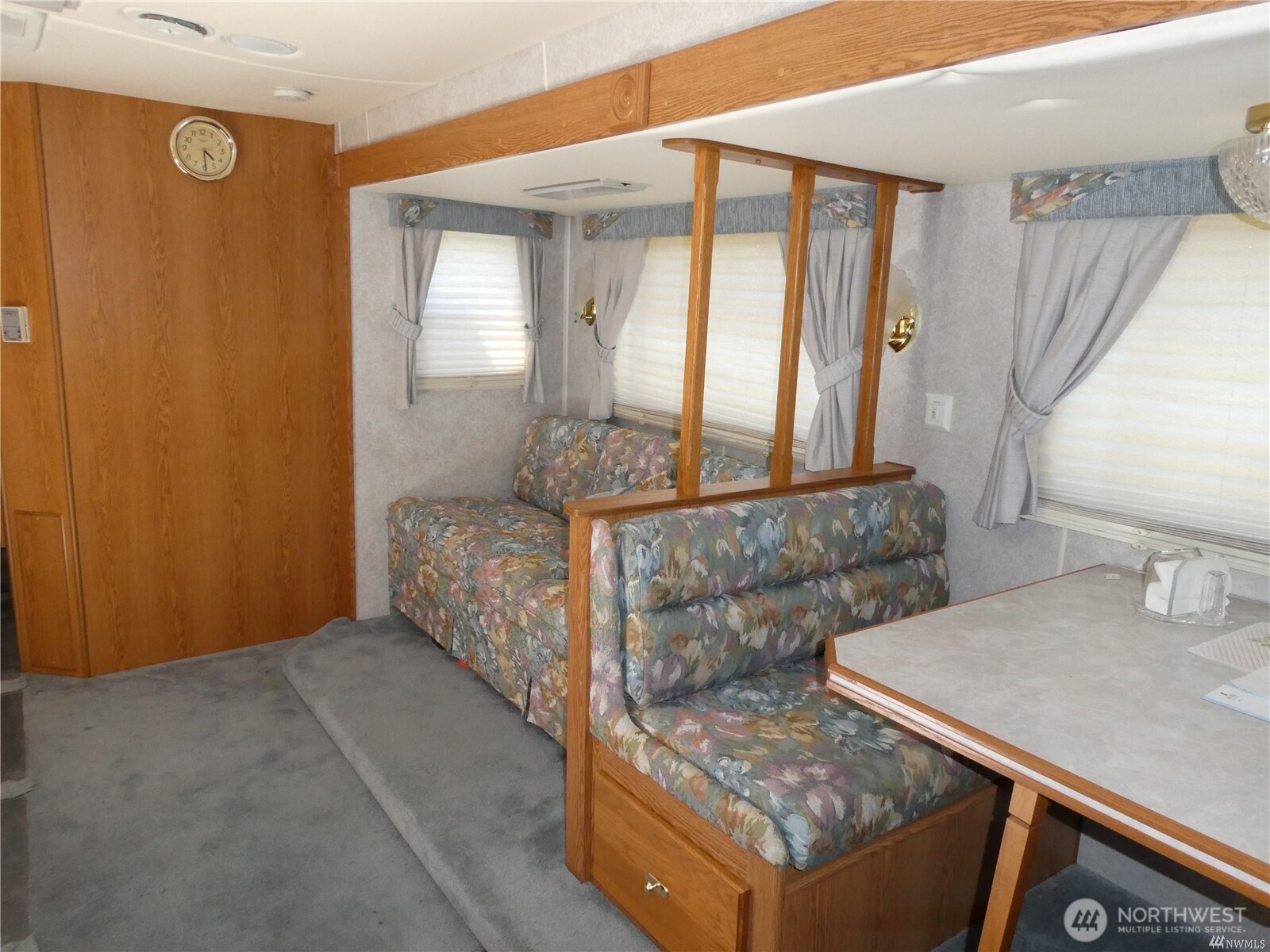 831 Horse Heaven Road Cle Elum, WA 98922 - Photo 14 of 32 a bathroom with a granite countertop sink and a mirror