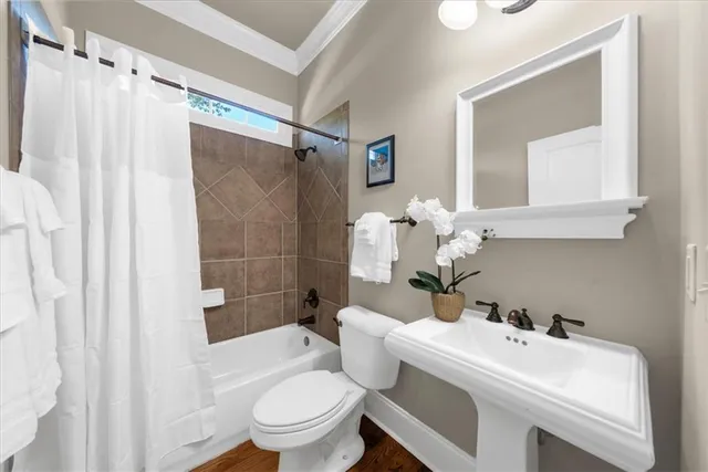 $990,000 | 2582 North Thompson Road Northeast, Atlanta, GA 30319