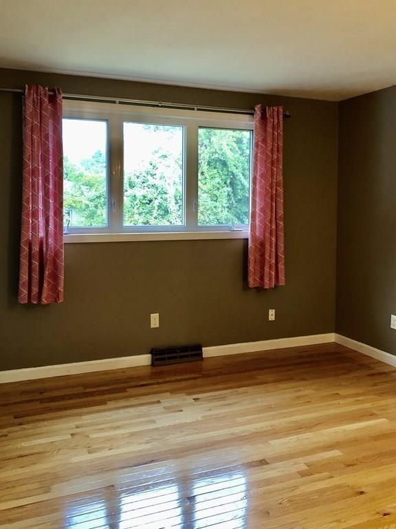 253 Slocum Road Dartmouth, MA 02747 - Photo 15 of 35 Gallery Image 15
