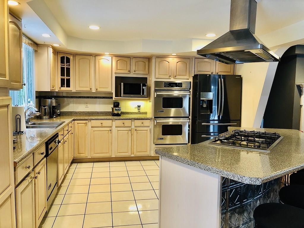 253 Slocum Road Dartmouth, MA 02747 - Photo 4 of 35 Gallery Image 4