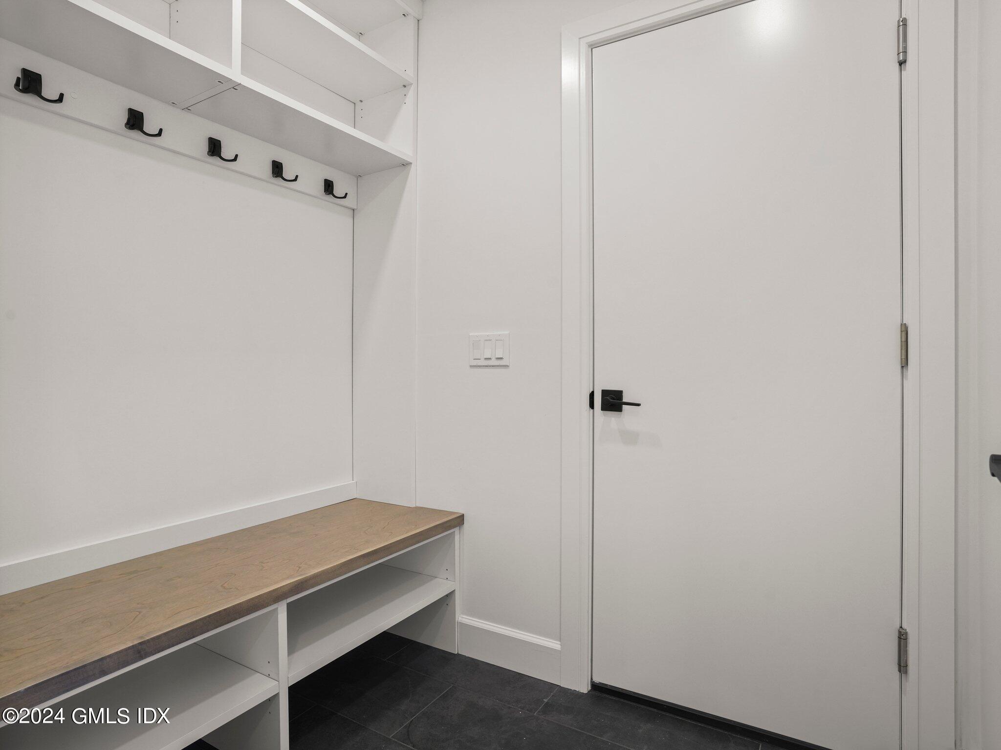 14 Rockland Place Greenwich, CT 06831 - Photo 5 of 54 5-web-or-mls-14-rockland-pl