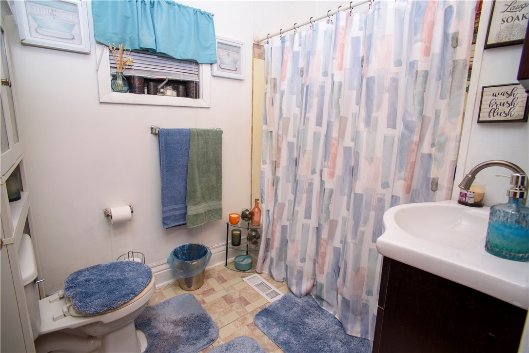 20 Raeburn Avenue Rochester, NY 14619 - Photo 20 of 23 Bathroom
