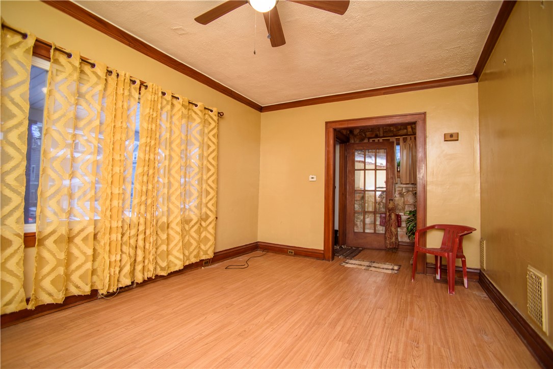 20 Raeburn Avenue Rochester, NY 14619 - Photo 7 of 23 Livingroom