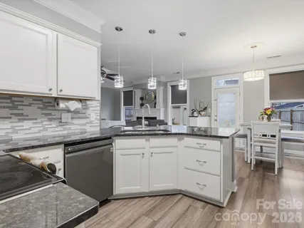 $489,000 | 9414 Macquarie Lane, Charlotte, NC 28227