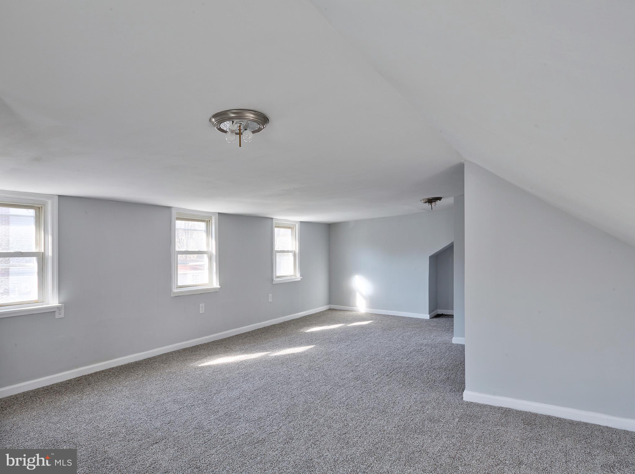 2345 Cooper Road Atco, NJ 08004 - Photo 11 of 22 2nd Floor Master Bedroom Suite