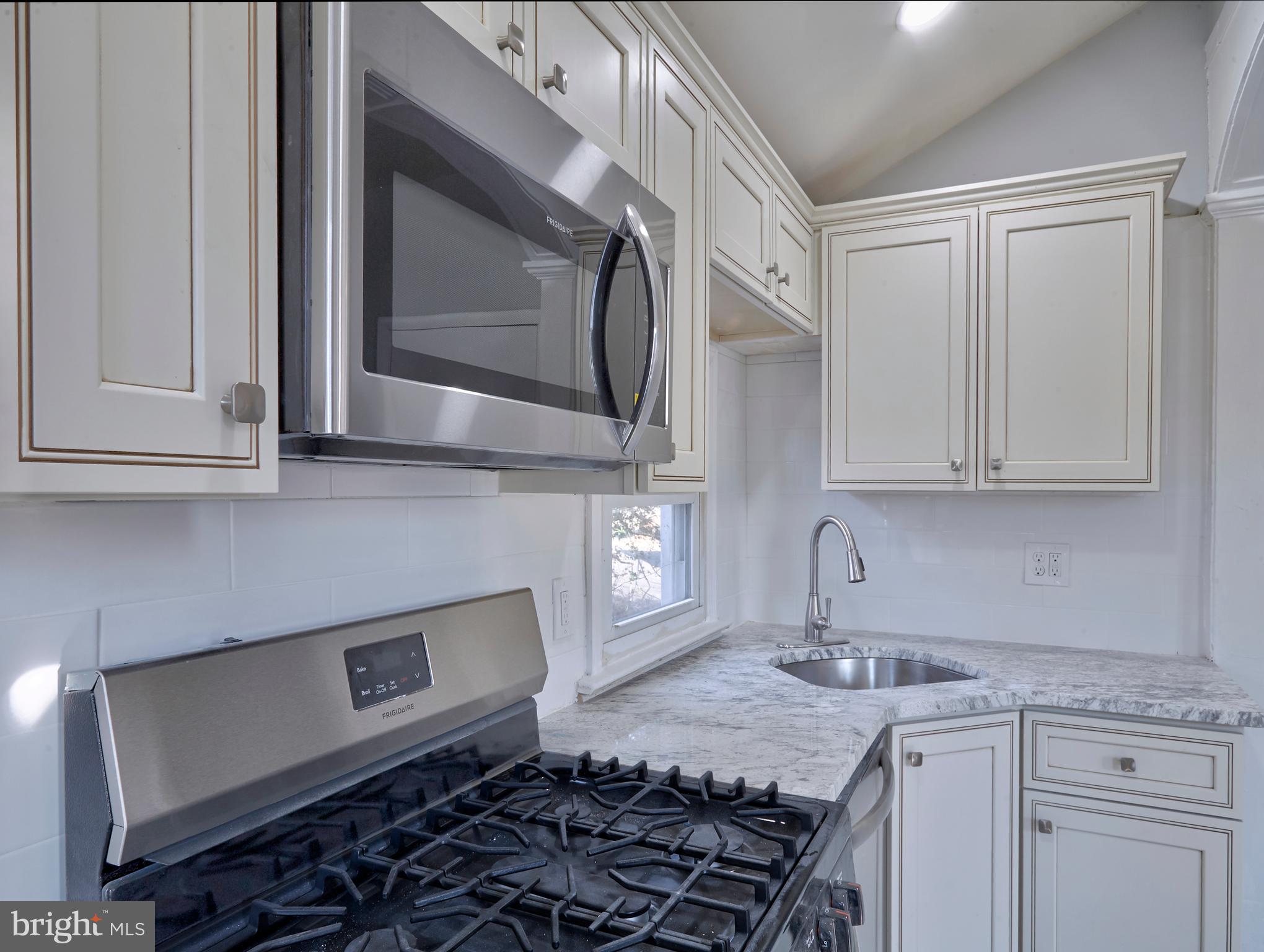 2345 Cooper Road Atco, NJ 08004 - Photo 3 of 22 Gorgeous New Kitchen