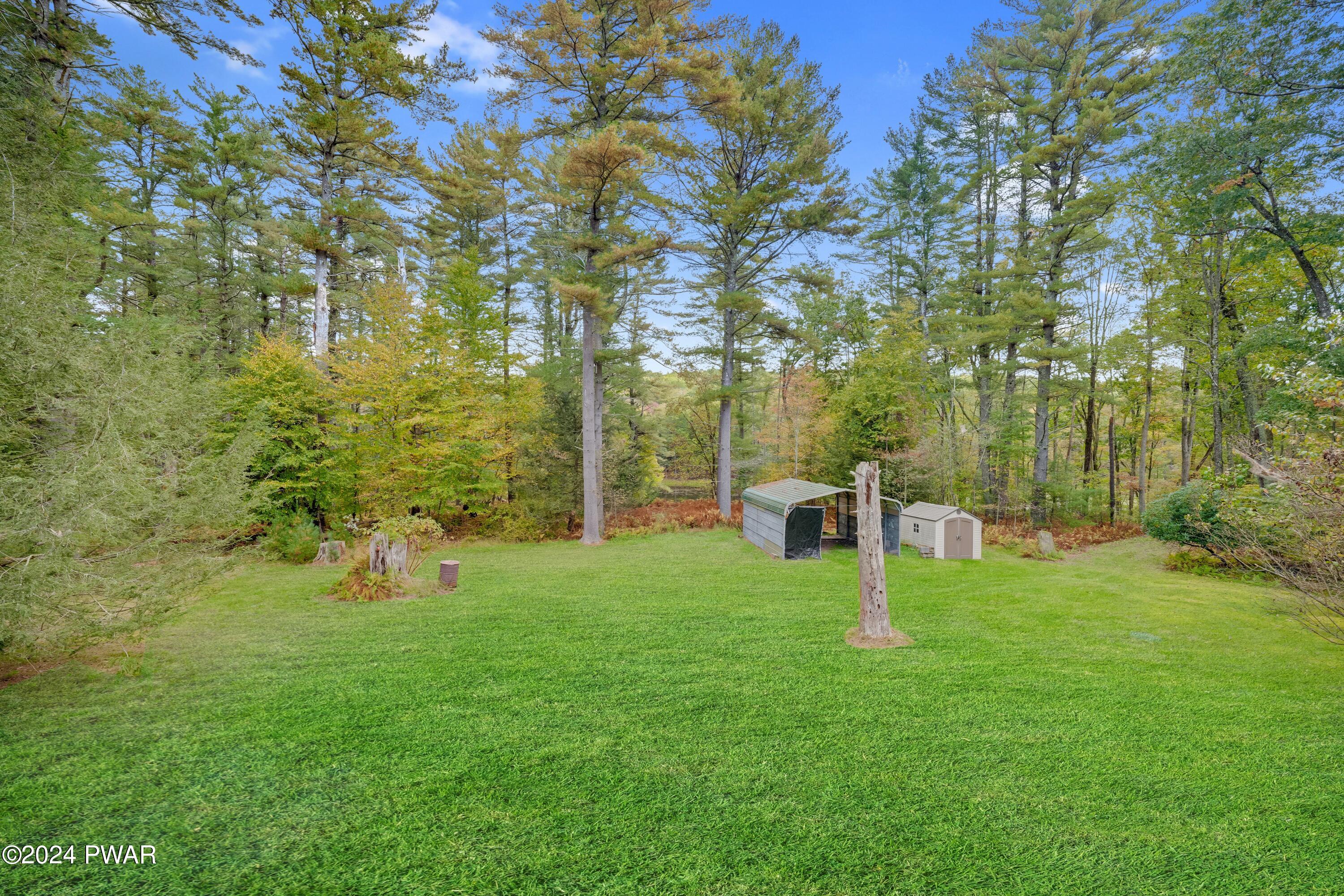 189 Rt 590 Greeley, PA 18425 - Photo 9 of 42