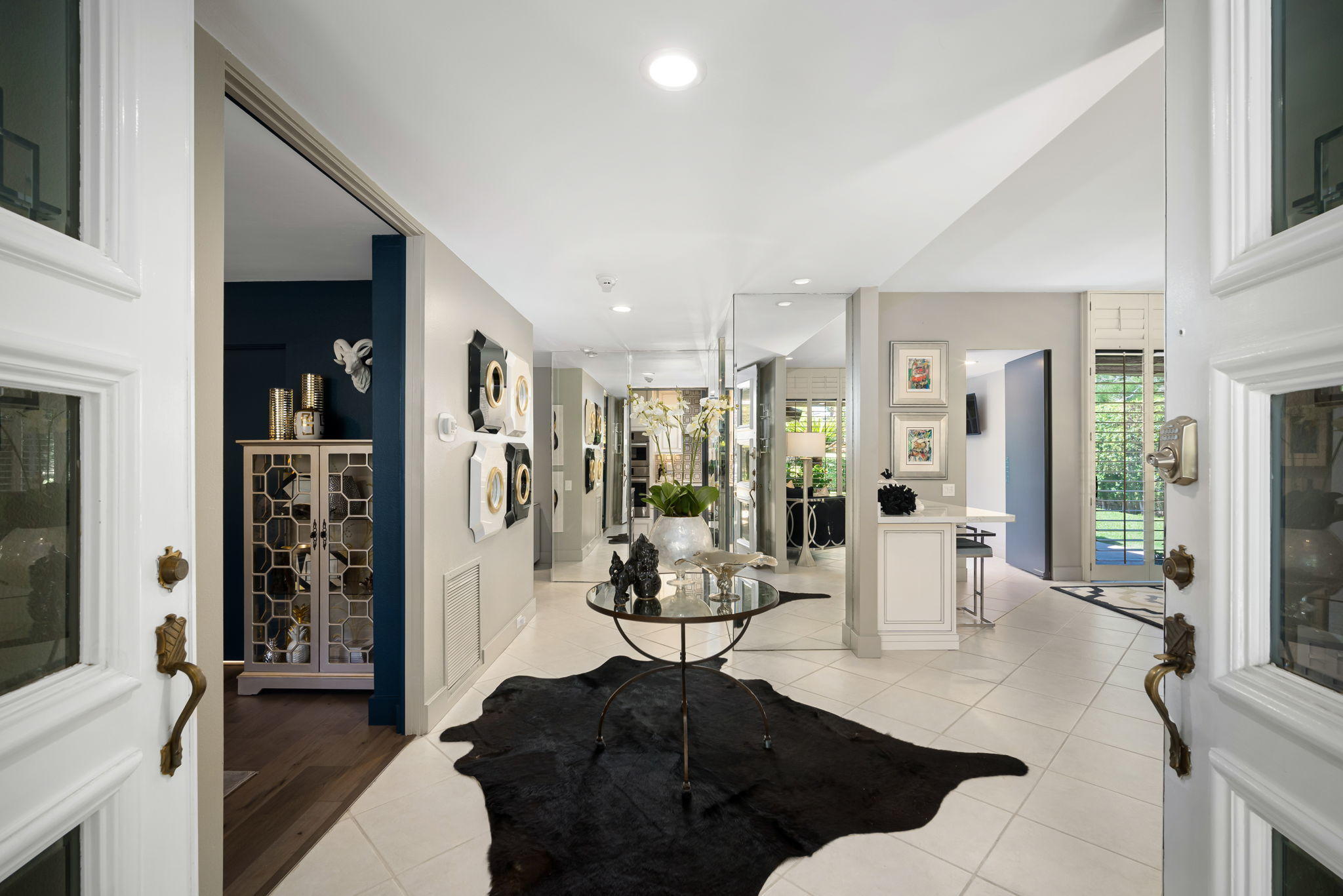 Undisclosed Address Rancho Mirage, CA 92270 - Photo 11 of 52 a view of a livingroom with furniture and windows