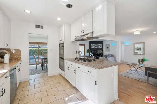 $1,199,000 | 19840 Haynes Street, Woodland Hills, CA 91367