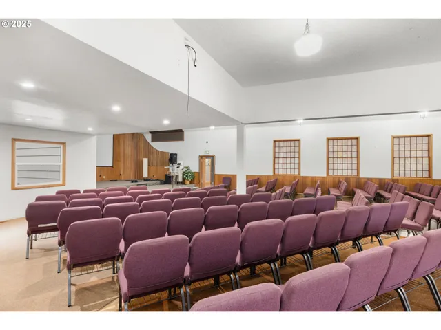 $1,395,000 | 13047 Southeast Ramona Street, Portland, OR 97236