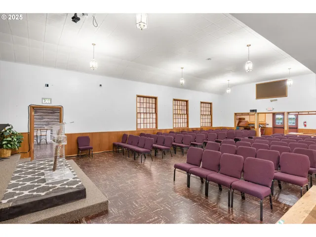 $1,395,000 | 13047 Southeast Ramona Street, Portland, OR 97236