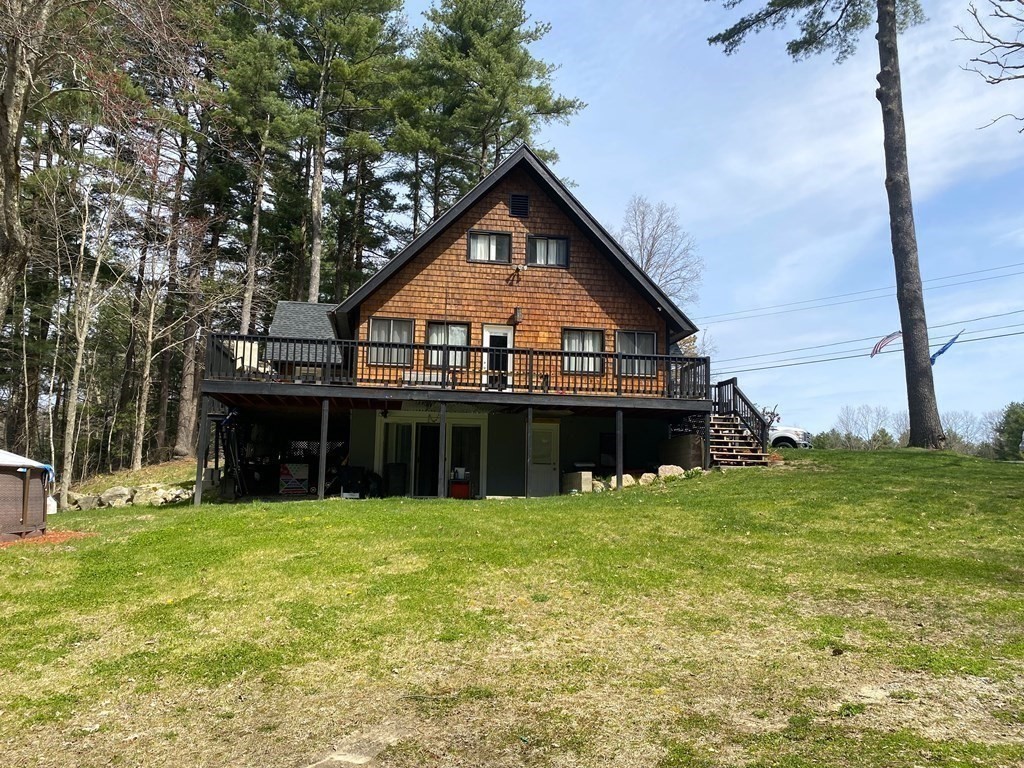95 Franklin Street Douglas, MA 01516 - Photo 3 of 40 a view of a house with a yard