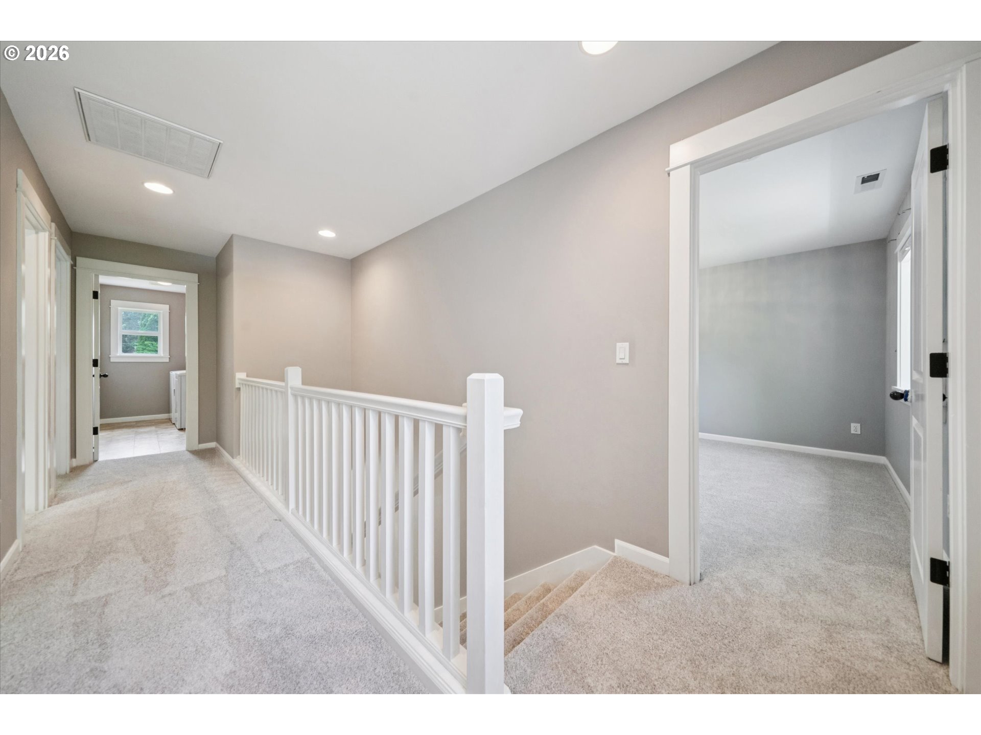4434 Southwest Arnold Street Portland, OR 97219 - Photo 21 of 43 Gallery Image 21