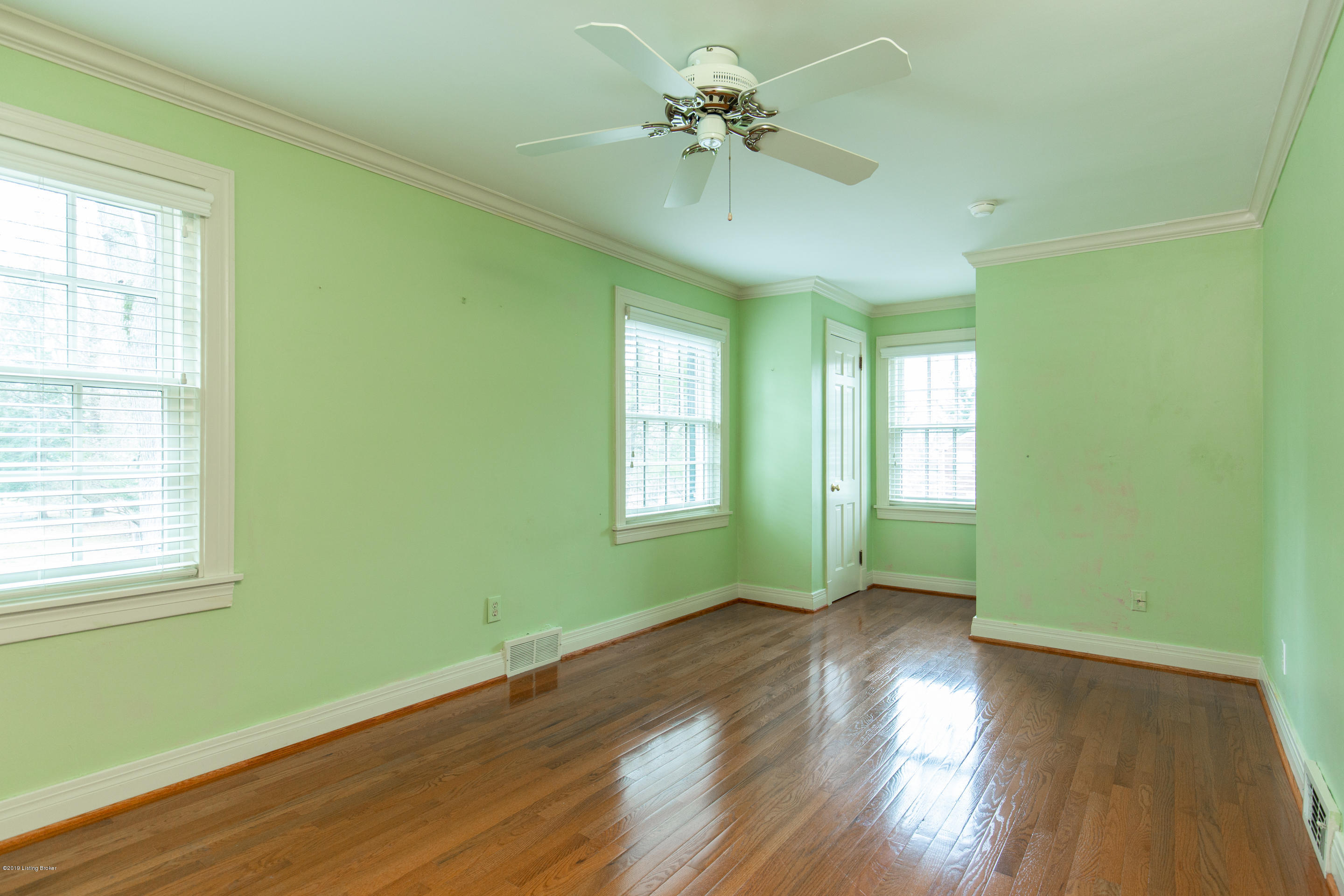 1301 Glenbrook Road Anchorage, KY 40223 - Photo 28 of 38 26-1301-Glenbrook-Rd-14