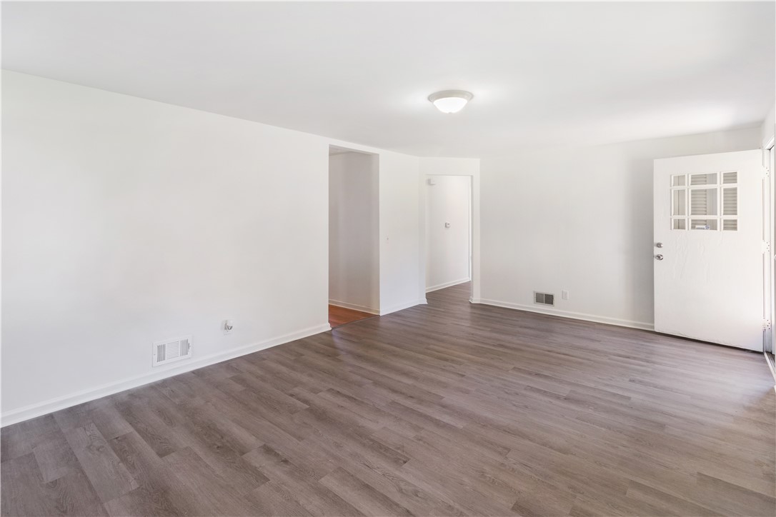 45 Marsden Road Rochester, NY 14609 - Photo 17 of 23